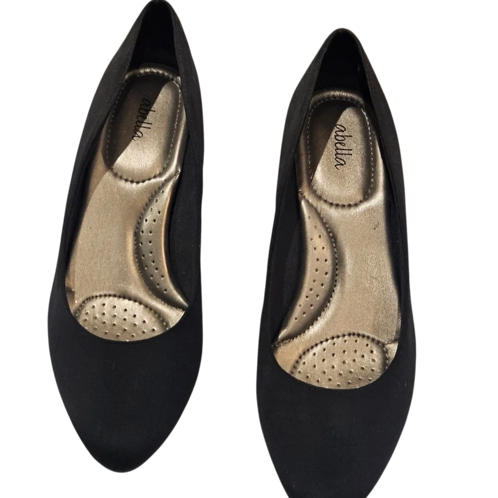 New - Abella - Classic Black Heels - Size 10